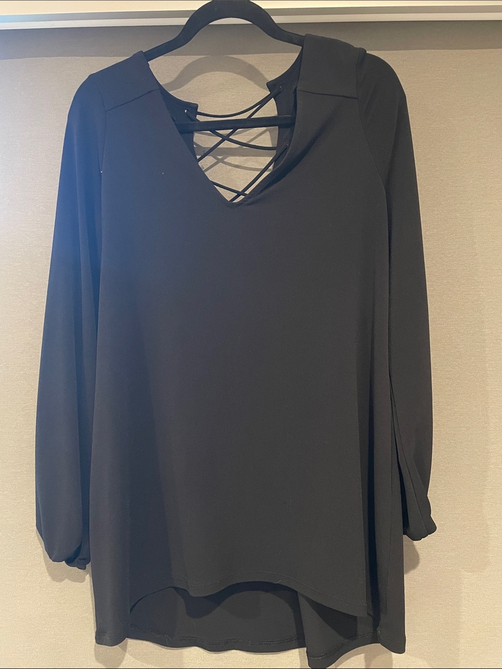 Express Black Crisscross V-Neck Long Sleeve Tunic